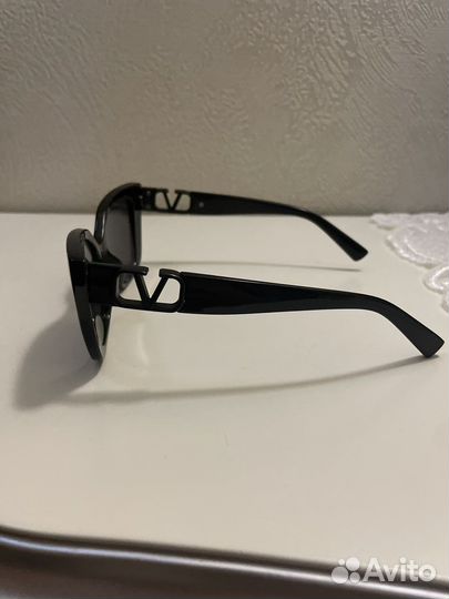 Солнцезащитные очки женские брендовые