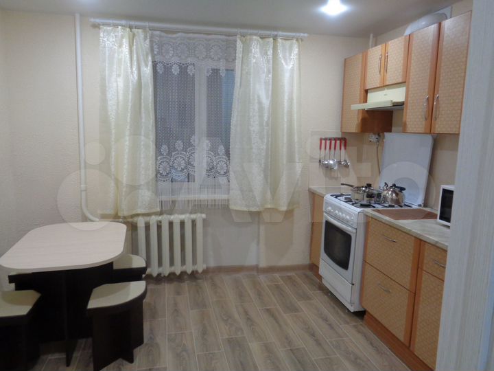 4-к. квартира, 78,5 м², 1/3 эт.