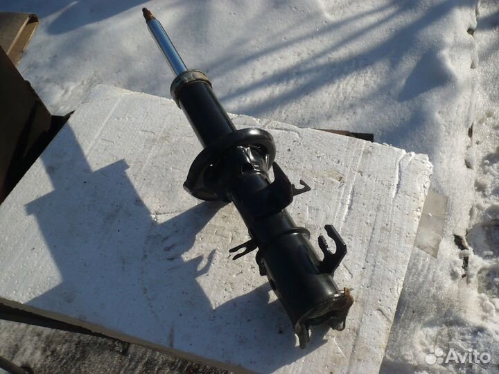 Амортизатор Kia Rio