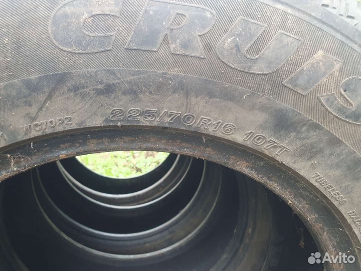 Bridgestone Ice Cruiser 7000S 225/70 R16 107T