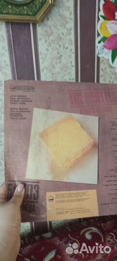 Виниловые пластинки the beatles