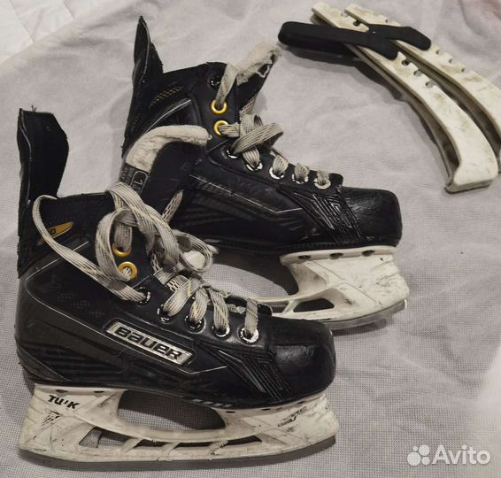 Хоккейные коньки bauer
