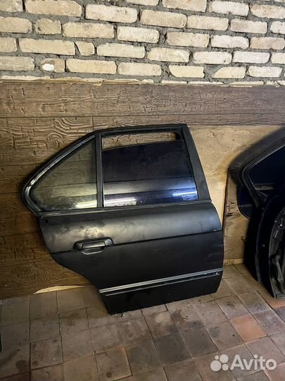 Дверь задняя правая bmw e34