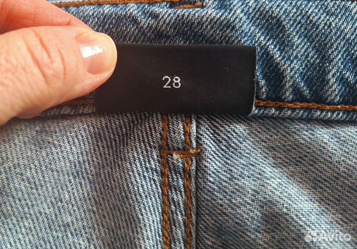 Джинсы Armani р.28 (44)