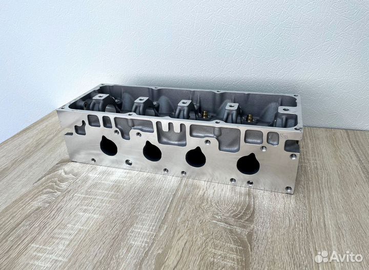 Головка Logan Renault 1.4/1.6 8 кл. новая x-8449