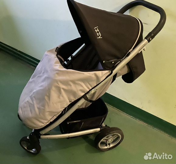 Коляска izzy