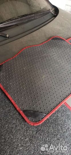Автомобильные коврики класика