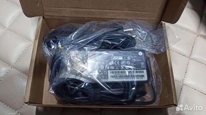 Блок питания Lenovo