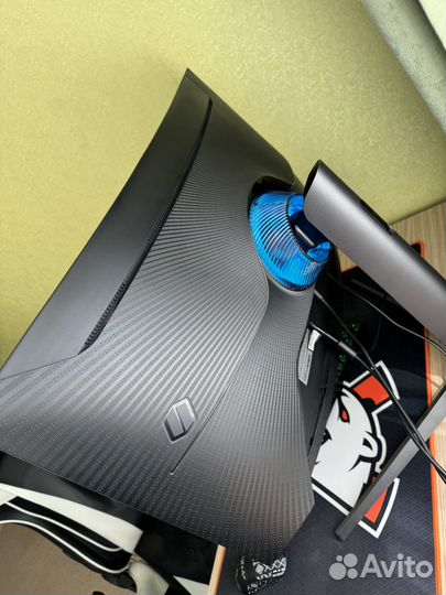 Монитор samsung odyssey g7 32