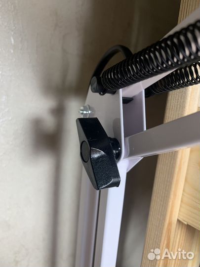 Лампа настольная на струбцине