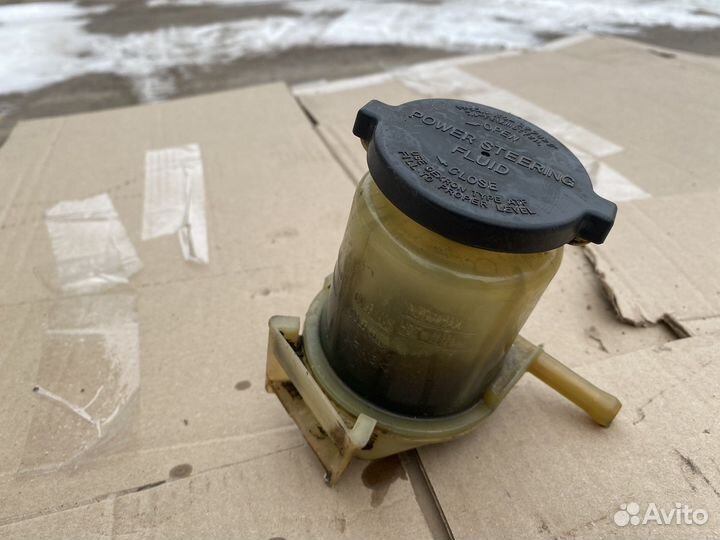 Бачок гидроусилителя Toyota RAV4 XA20