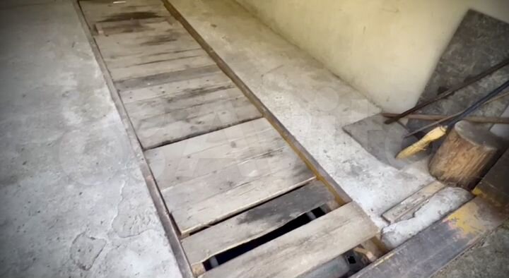 Гараж, > 30 м²