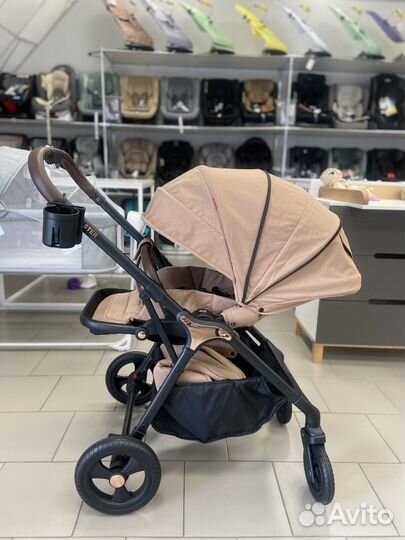 Коляска с реверсивным блоком