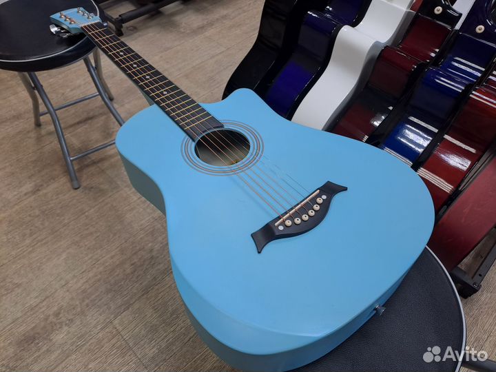 Гитара акустическая с металлическими струнами