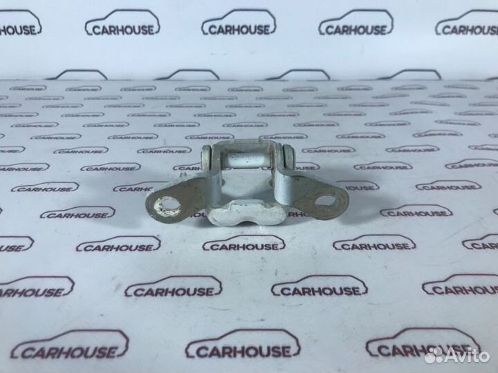 Петля двери задняя правая Daewoo Gentra B15D2 2013