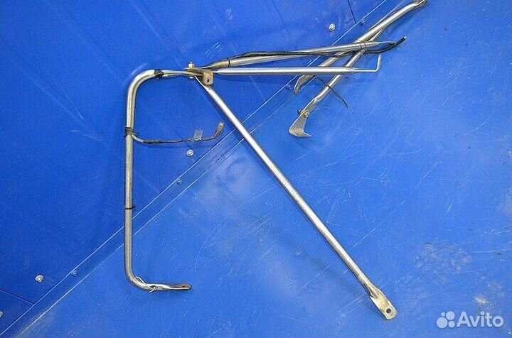 Кронштейн бокового зеркала, правый freightliner FLC 120