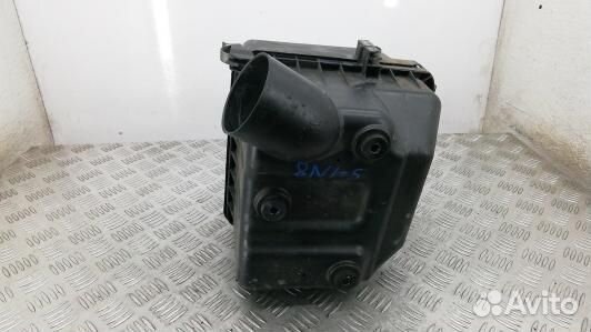Корпус воздушного фильтра toyota RAV 4 ZSA3 (8NI05