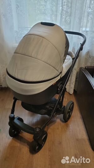 Детская коляска Pituso Confort 2in1