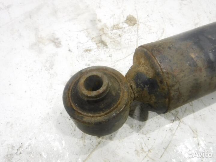 Амортизатор задний Тойота