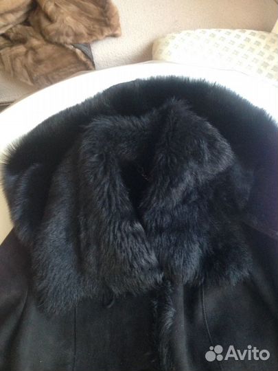 Дубленка с капюшоном