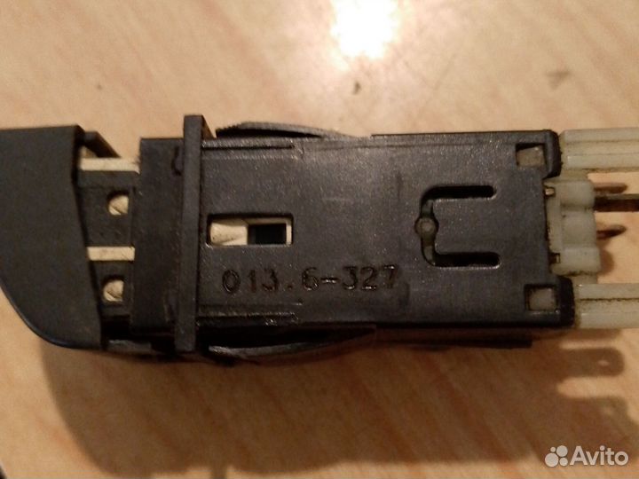 Кнопка передних птф Skoda Felicia