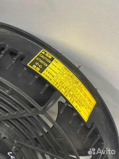 Диффузор радиатора кондиционера передний Toyota