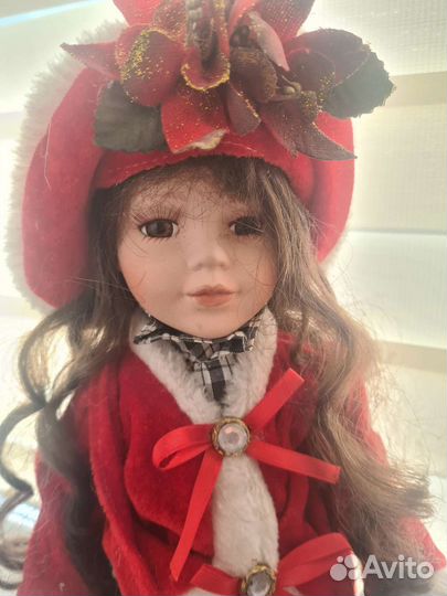 Продам коллекционную куклу