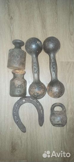 От весов чашечных механизм,разновесы (гири)