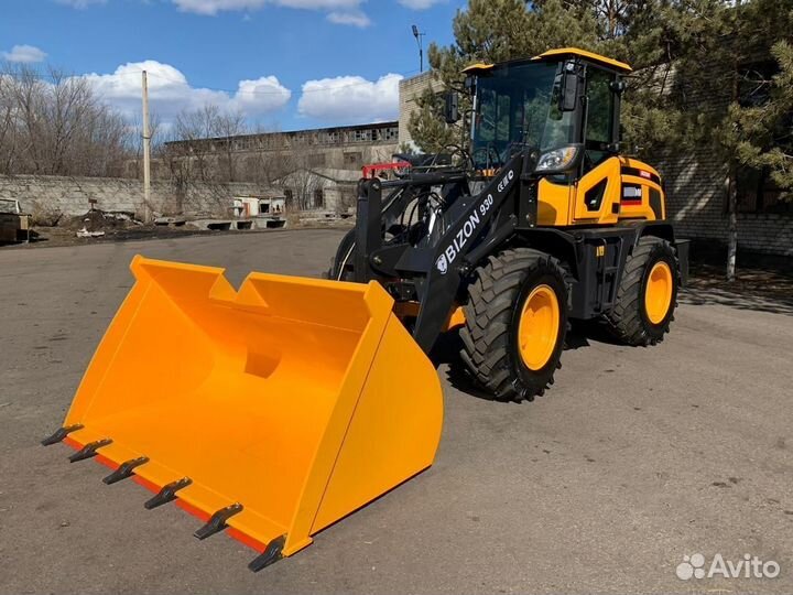 Фронтальный погрузчик BIZON 932, 2023