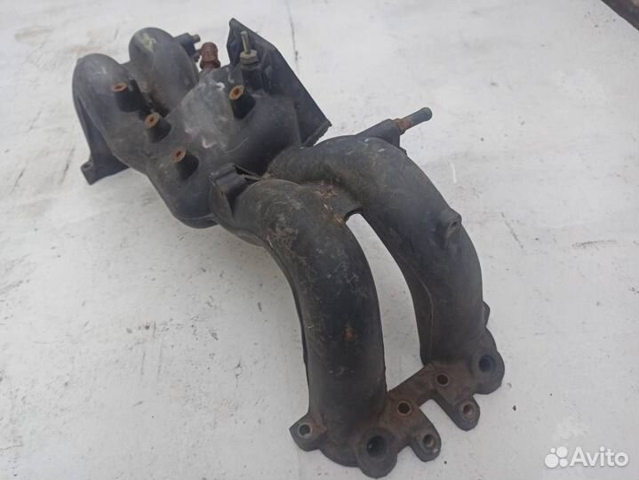 Впускной коллектор Субару