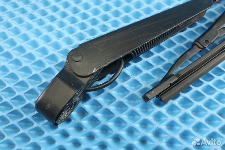 Поводок стеклоочистителя заднего 3M51R17526AB Форд