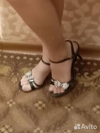Босоножки женские 39 размер