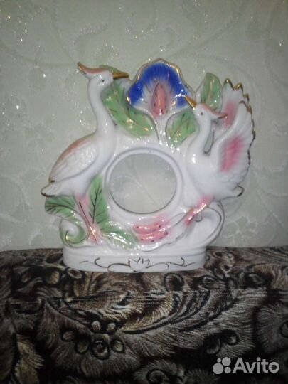 Фарфоровая статуэтка 