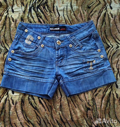 Джинсовые шорты
