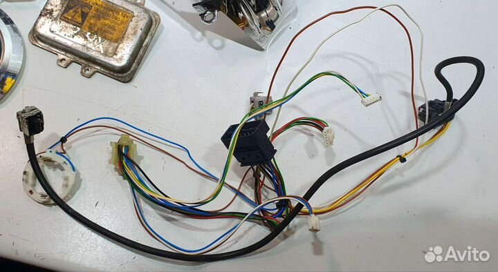 Фара правая BMW X6 E71 по запчастям