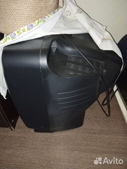 Телевизор на запчасти