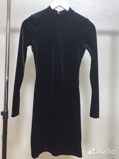 Платье бархатное