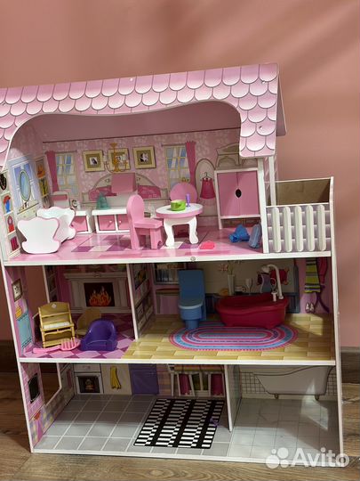 Домик кукольный