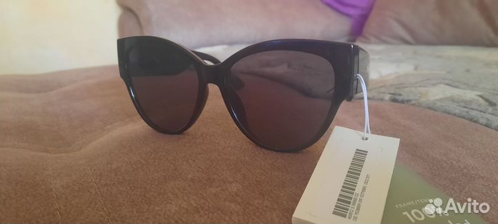 Солнцезащитные очки женские брендовые
