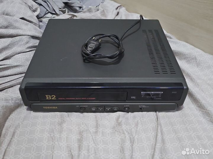 Видеомагнитофон toshiba b2