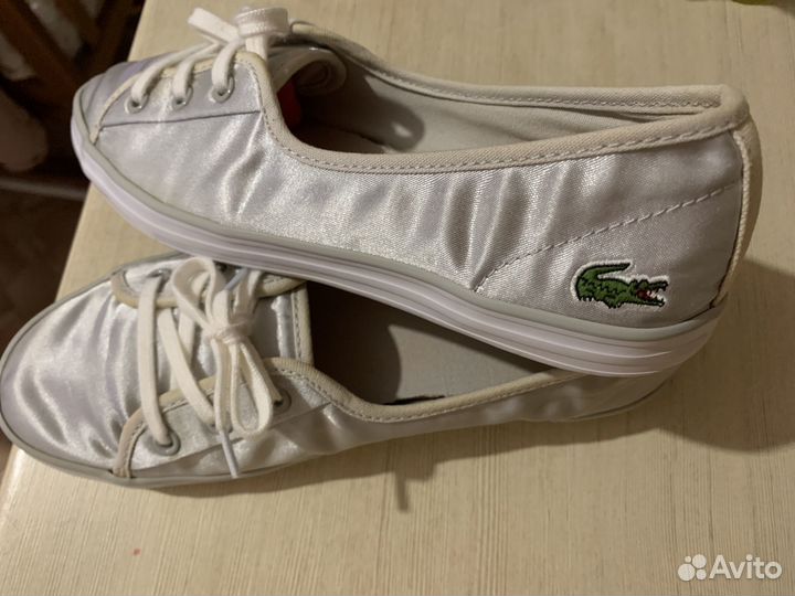 Продаю кеды Lacoste