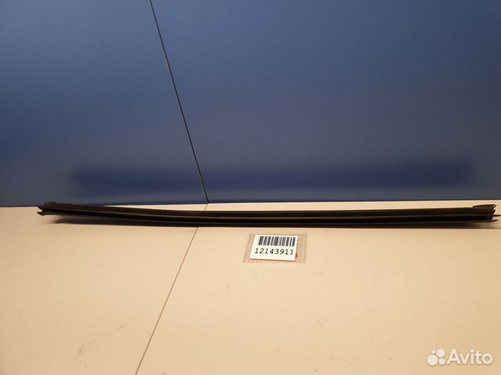 Накладка стекла передней левой двери Mercedes GLE