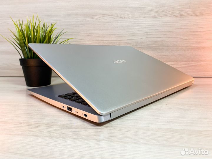 Ноутбук Acer Ryzen 8 ядер/16Gb/RX640/SSD512