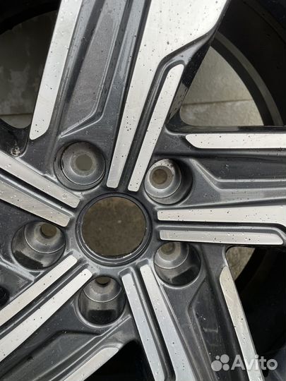 Колесо 1 шт новые Kia hyundai Оригинал