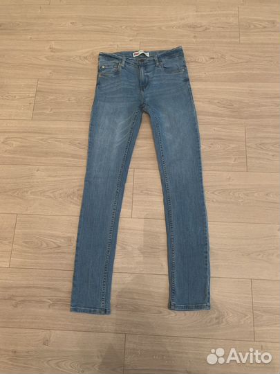 Джинсы levis