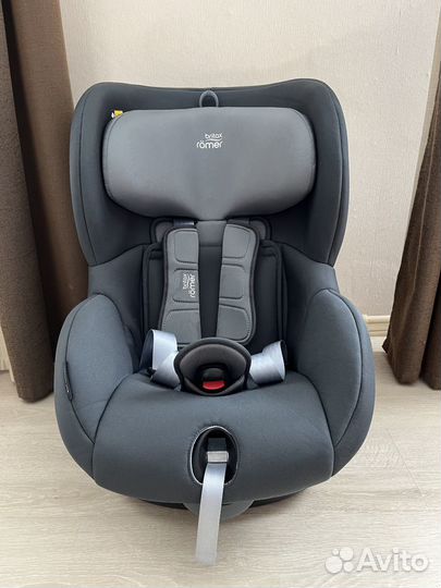 Автокресло 1 Britax Roemer trifix 2 I-size