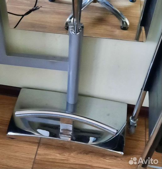 Зеркало вертикальное