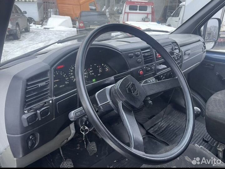 ГАЗ ГАЗель 33023 эвакуатор, 2005