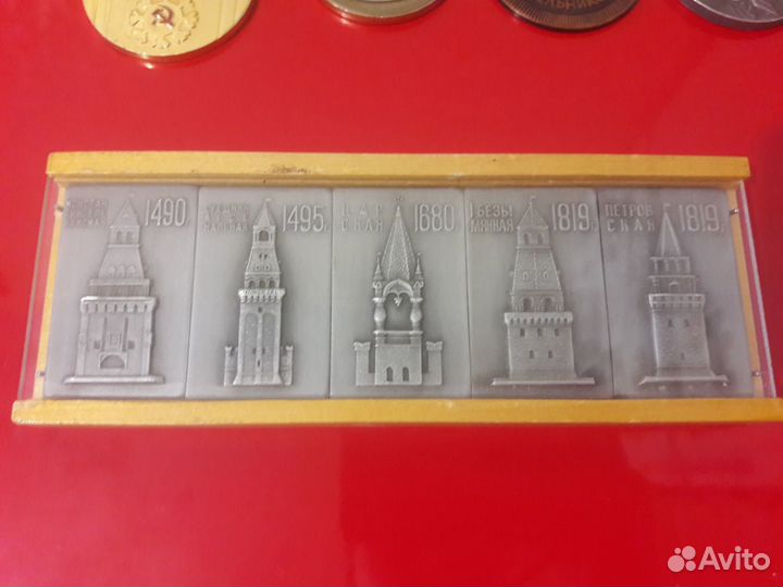 Настольные медали