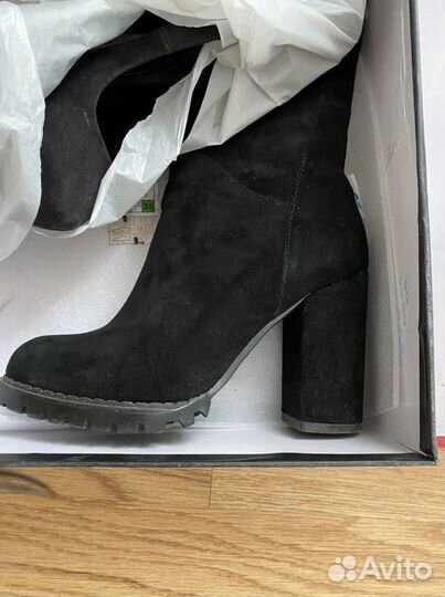 Зимние сапоги женские